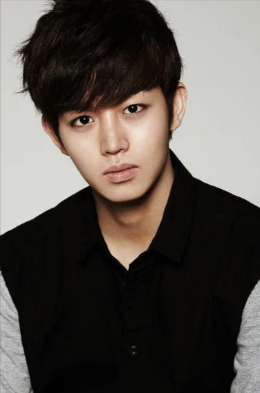 韩国电影《我现在非常痒》[2014年][夸克网盘][中文字幕]